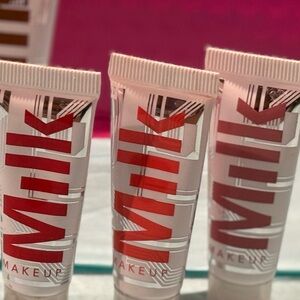 Bionic liquid blush with hydronic acid set 
Fly 
Teleport 
Infinity